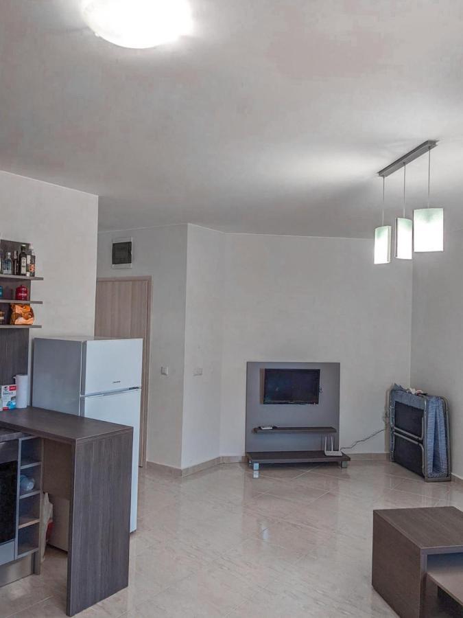 Sunny Star Dreams Condo W Prime Location, Pool, Sea View Sveti Vlas Exteriör bild