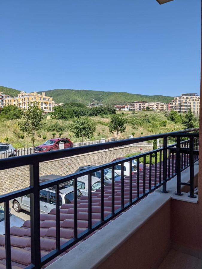 Sunny Star Dreams Condo W Prime Location, Pool, Sea View Sveti Vlas Exteriör bild