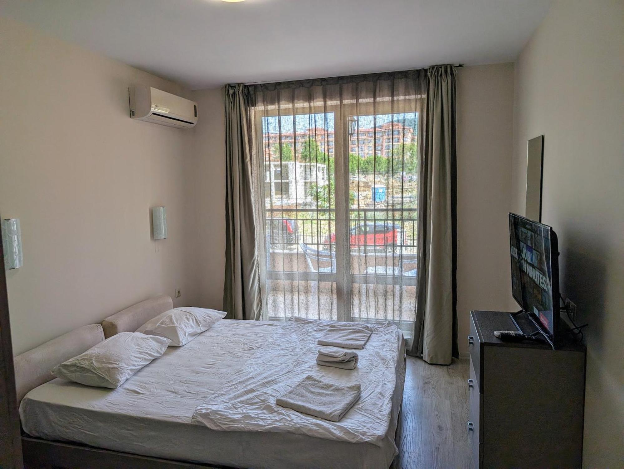 Sunny Star Dreams Condo W Prime Location, Pool, Sea View Sveti Vlas Exteriör bild